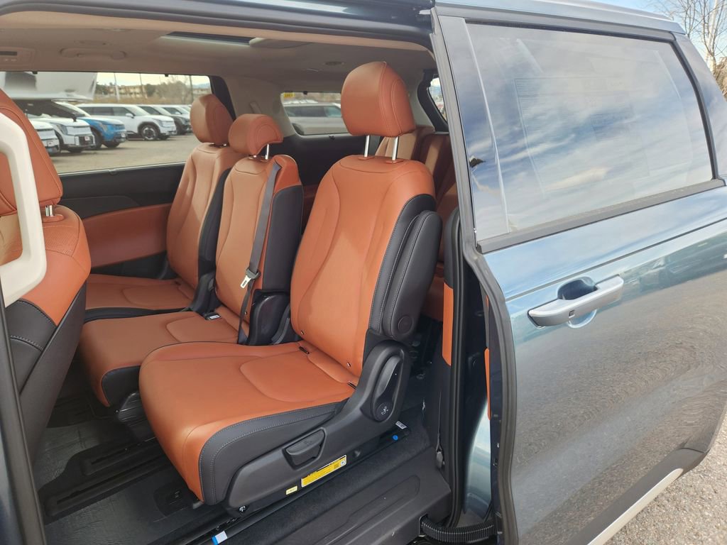 New 2026 Kia Carnival SX image 10