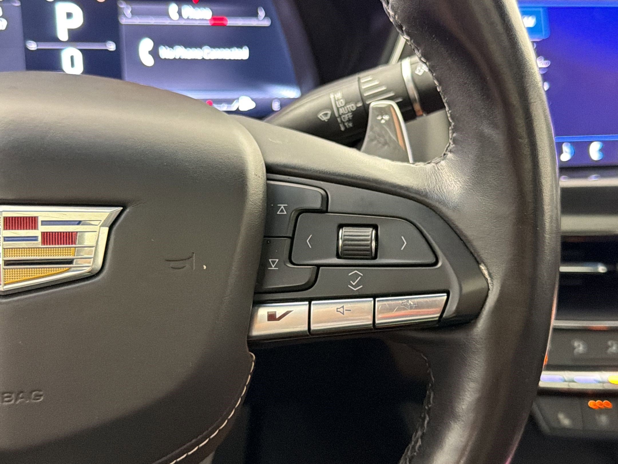 Used 2023 Cadillac CT5 V w/ Premium Package RWD image 21