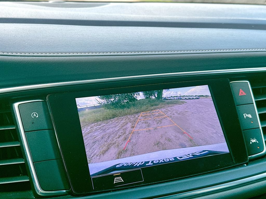 Used 2023 Buick Enclave Essence FWD image 16