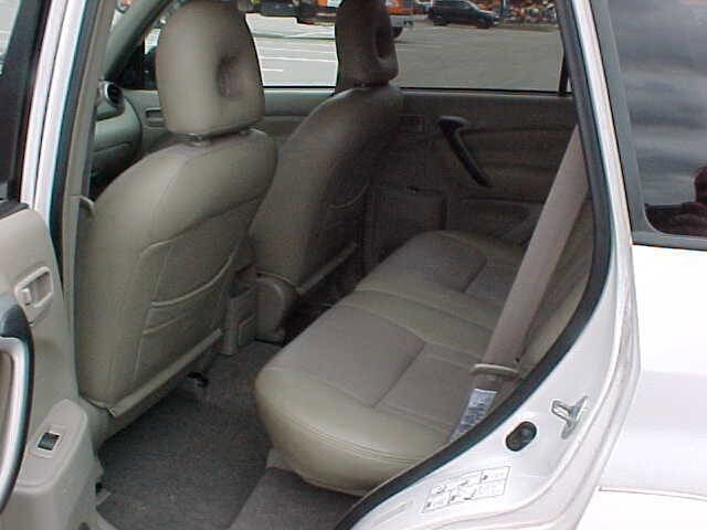 Used 2002 Toyota RAV4 4WD image 13