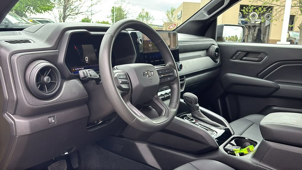 Used 2024 Chevrolet Colorado Trail Boss AWD/4WD image 26