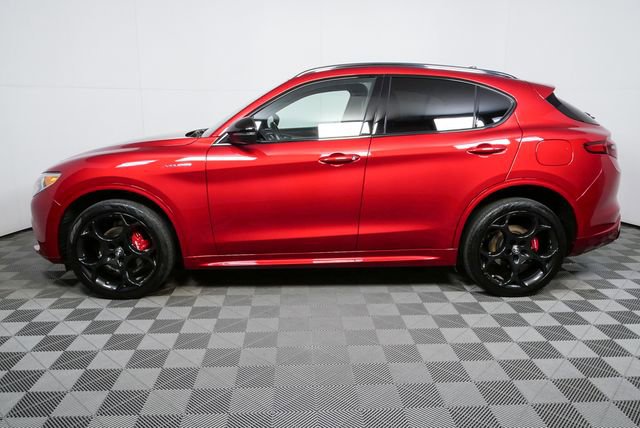 Used 2023 Alfa Romeo Stelvio Veloce image 27