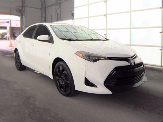 Used 2018 Toyota Corolla LE FWD image 3