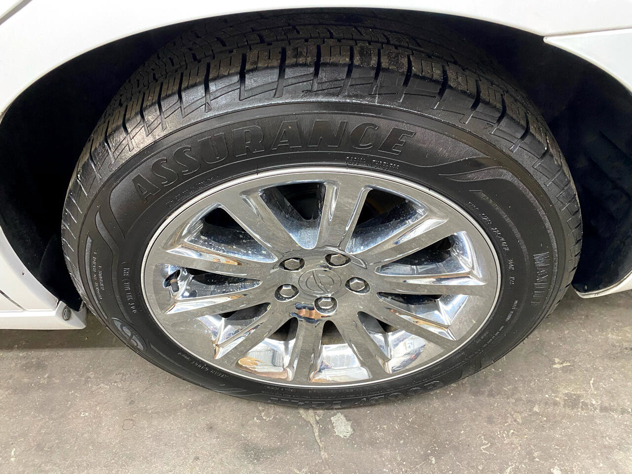 Used 2011 Chrysler 300 Limited w/ Luxury Group image 60