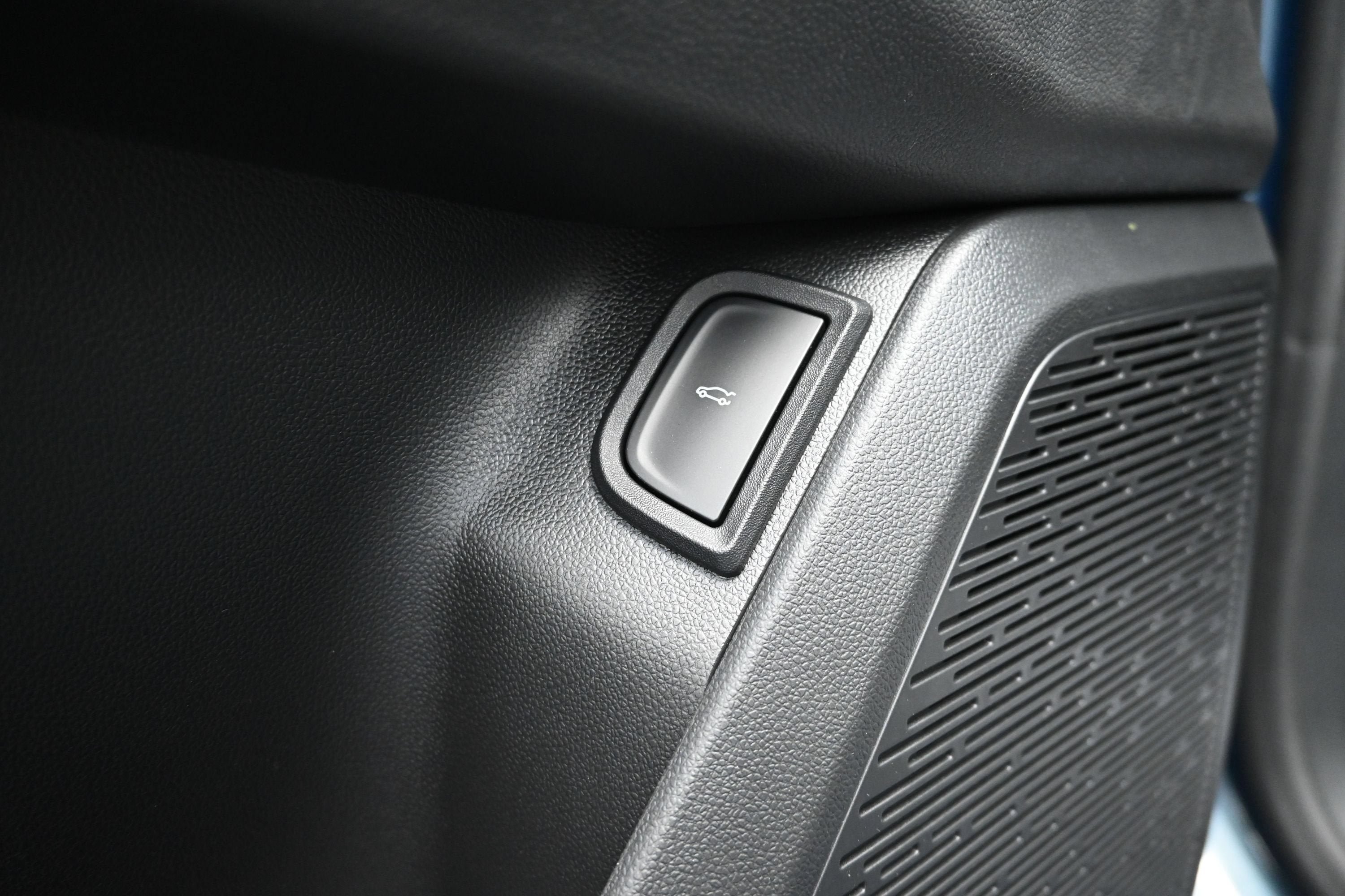 New 2027 Chevrolet Equinox LT w/ Convenience Package II FWD image 28