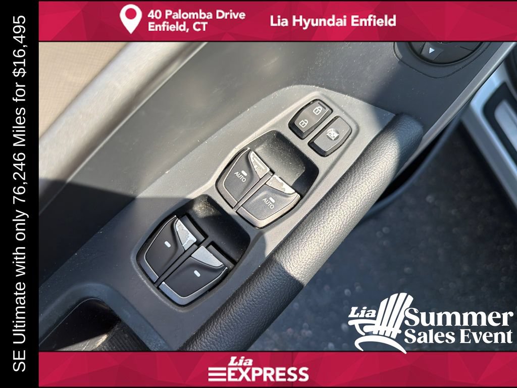 Used 2018 Hyundai Santa Fe AWD w/ Cargo Package image 12