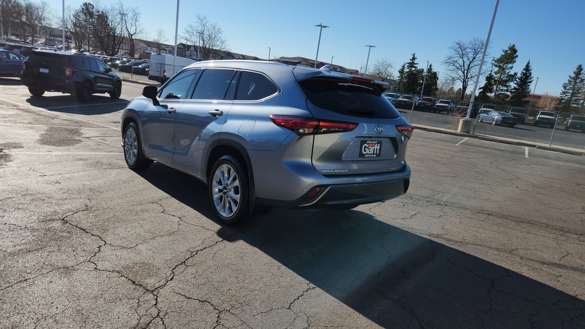 Used 2020 Toyota Highlander Limited image 10