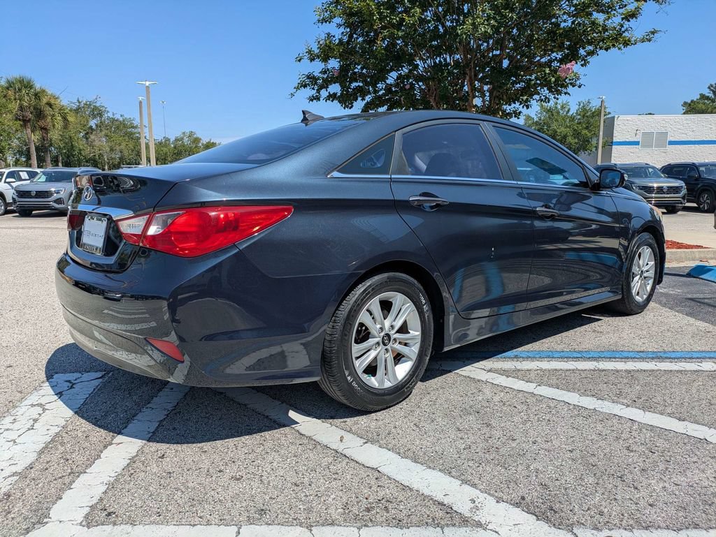 Used 2014 Hyundai Sonata GLS w/ Popular Equipment Group 2 FWD image 6