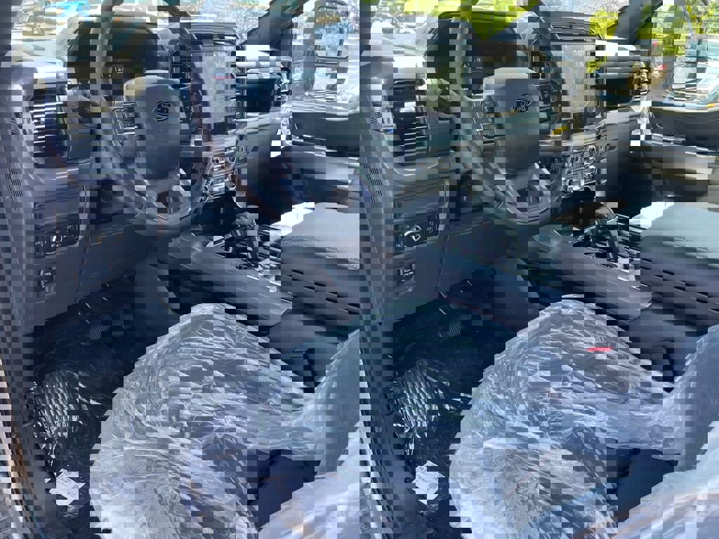 New 2025 Ford F150 XLT w/ Equipment Group 302A MID image 6