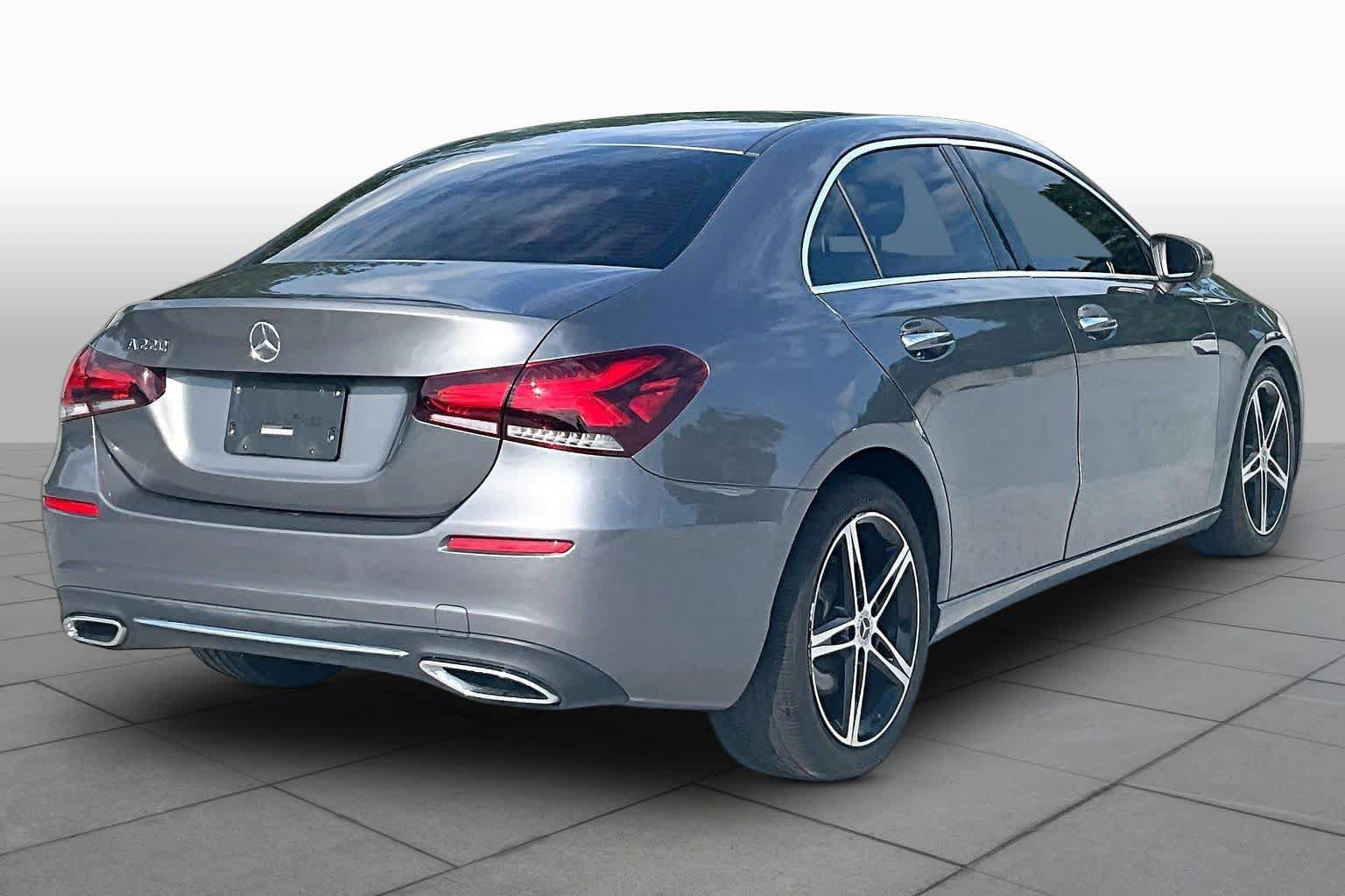 Used 2021 Mercedes-Benz A 220 image 12
