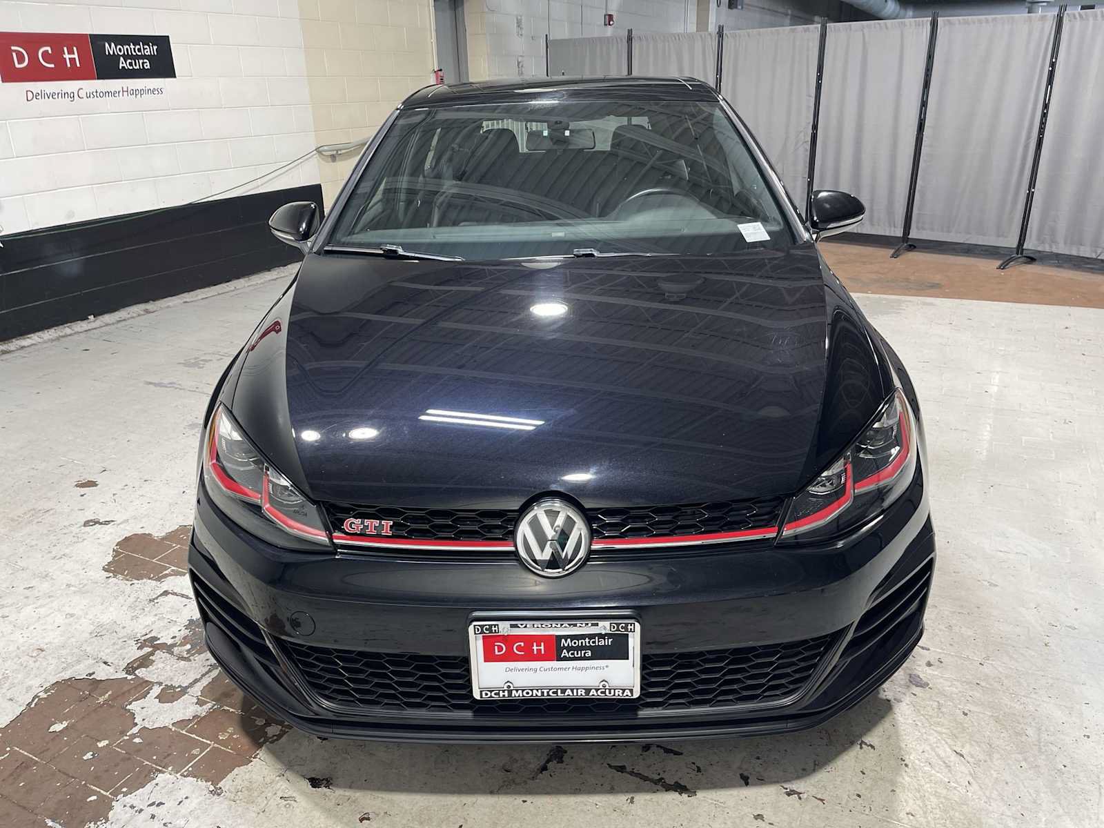 Used 2019 Volkswagen GTI SE w/ SE Experience Package FWD image 6