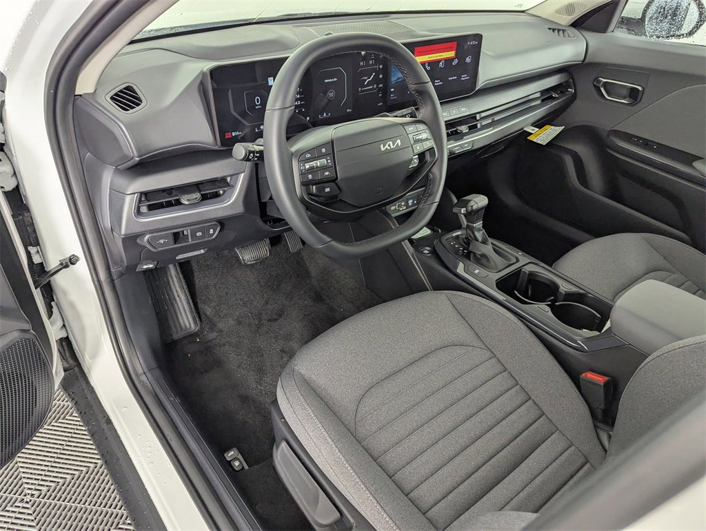 New 2025 Kia K4 EX image 11
