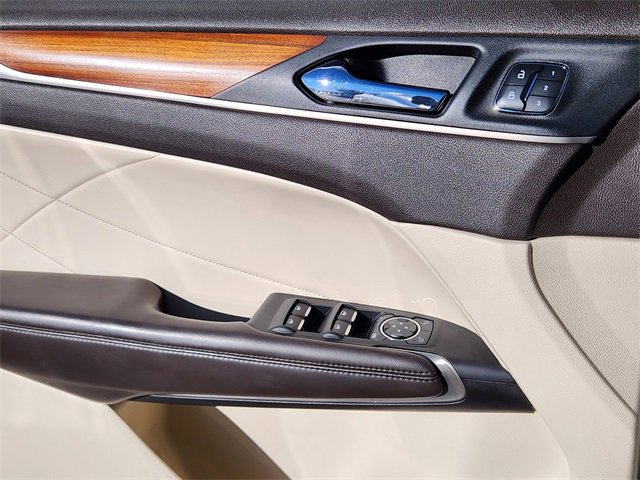 Used 2015 Lincoln MKC AWD w/ Equipment Group 102A Reserve image 6