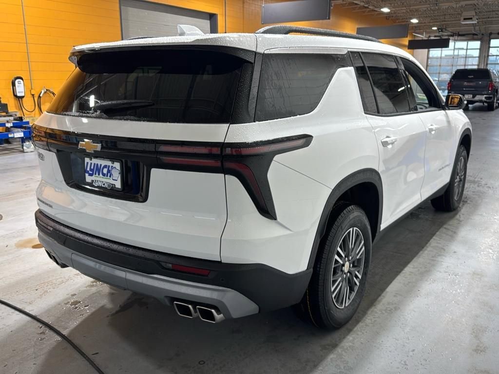 New 2025 Chevrolet Traverse LT w/ LPO, Floor Liner Package image 43