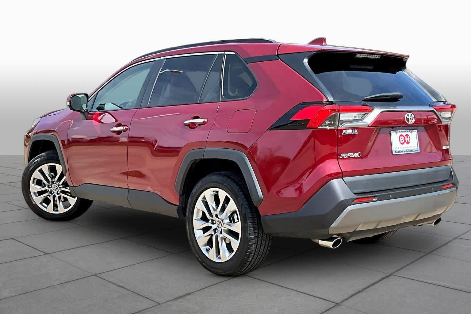 Used 2019 Toyota RAV4 Limited image 12