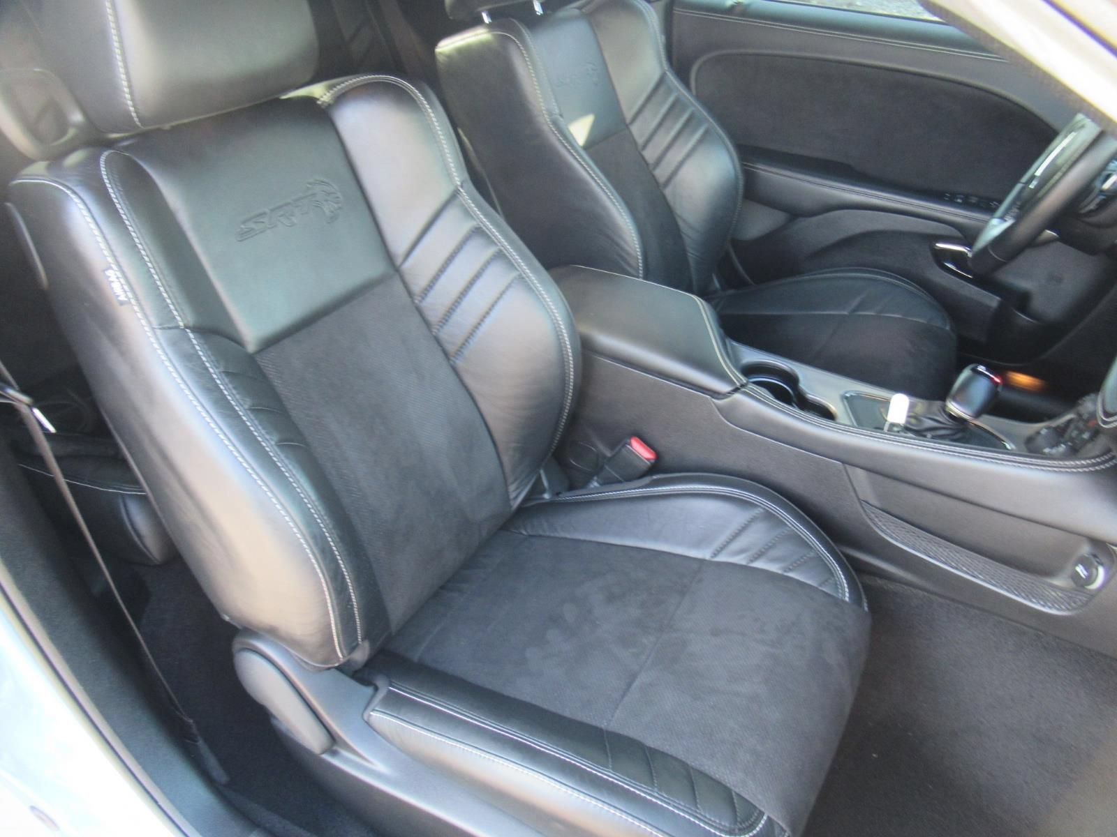 Used 2023 Dodge Challenger SRT Hellcat w/ Driver Convenience Group RWD image 9
