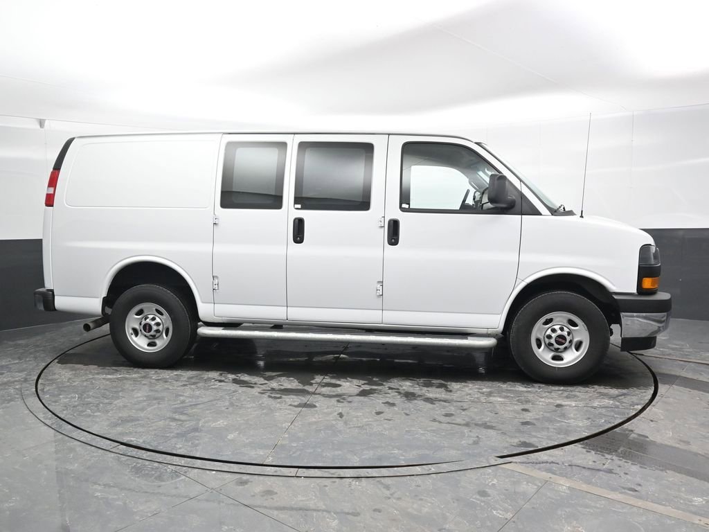 Used 2024 GMC Savana 2500 w/ Driver Convenience Package image 4