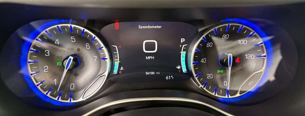 Used 2024 Chrysler Pacifica Touring-L FWD image 16