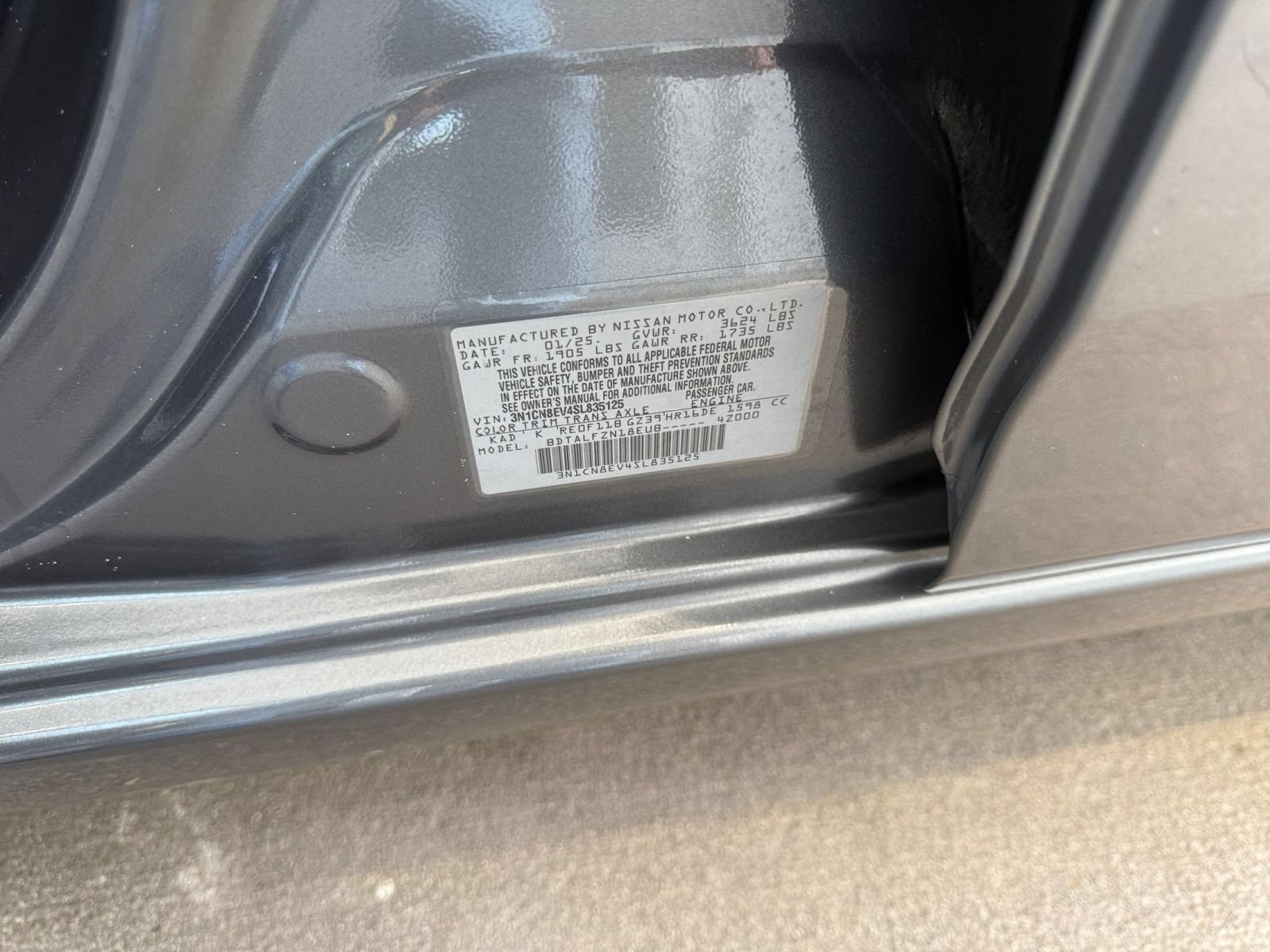 Used 2025 Nissan Versa SV FWD image 27