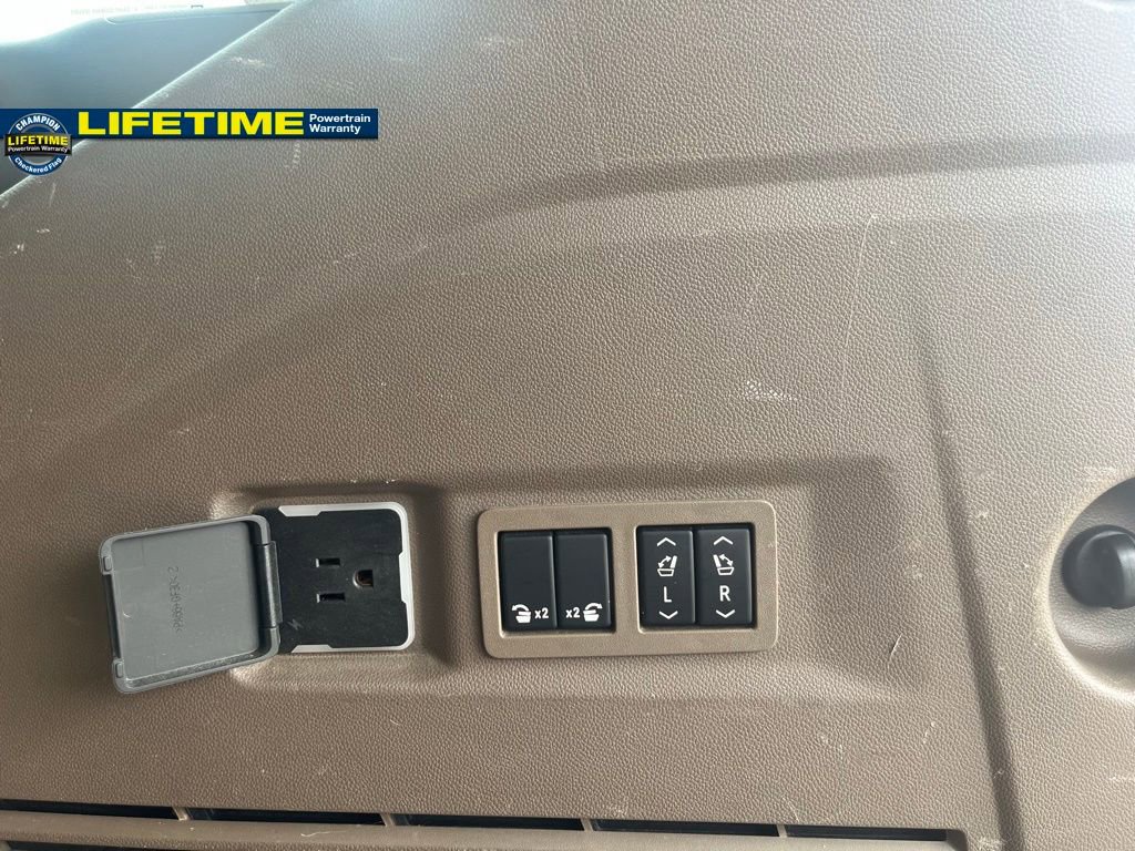 Used 2021 GMC Yukon Denali AWD/4WD image 13