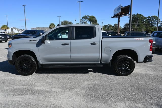 Used 2024 Chevrolet Silverado 1500 Custom Trail Boss w/ LPO, Dark Essentials Package image 2