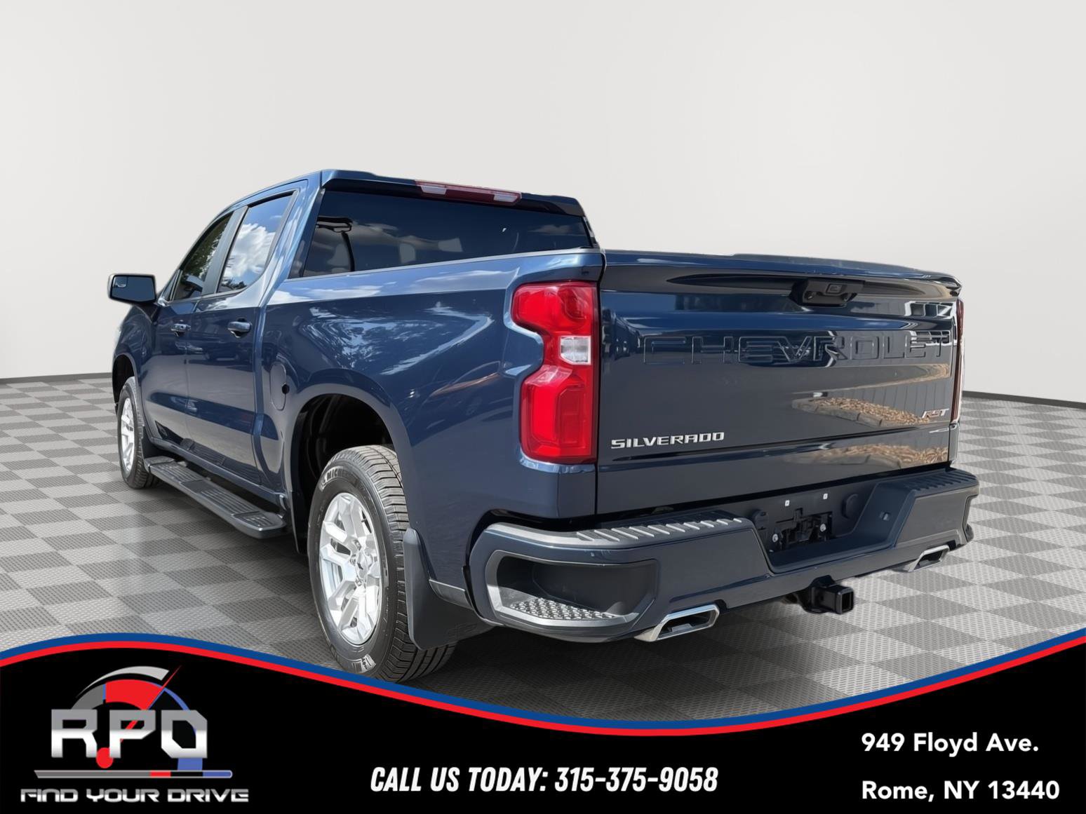 Used 2022 Chevrolet Silverado 1500 RST image 3