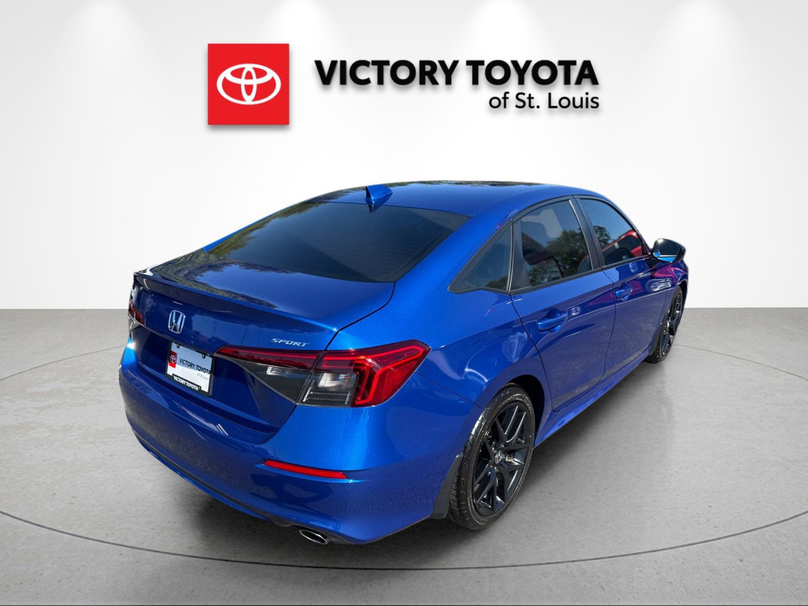 Used 2024 Honda Civic Sport image 3