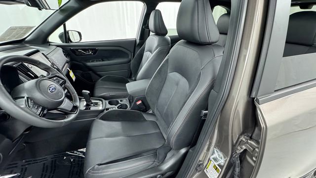 Certified 2025 Subaru Forester Touring AWD/4WD image 11