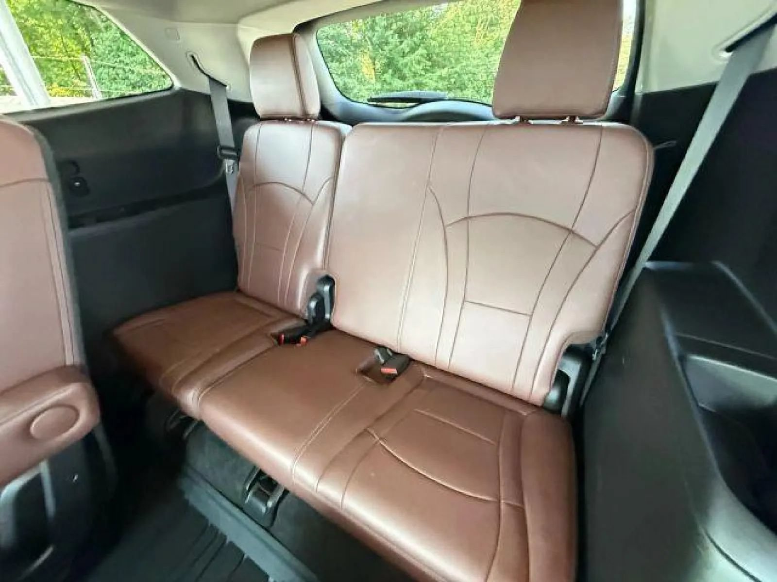 Used 2021 Buick Enclave Avenir w/ Avenir Technology Package AWD/4WD image 18