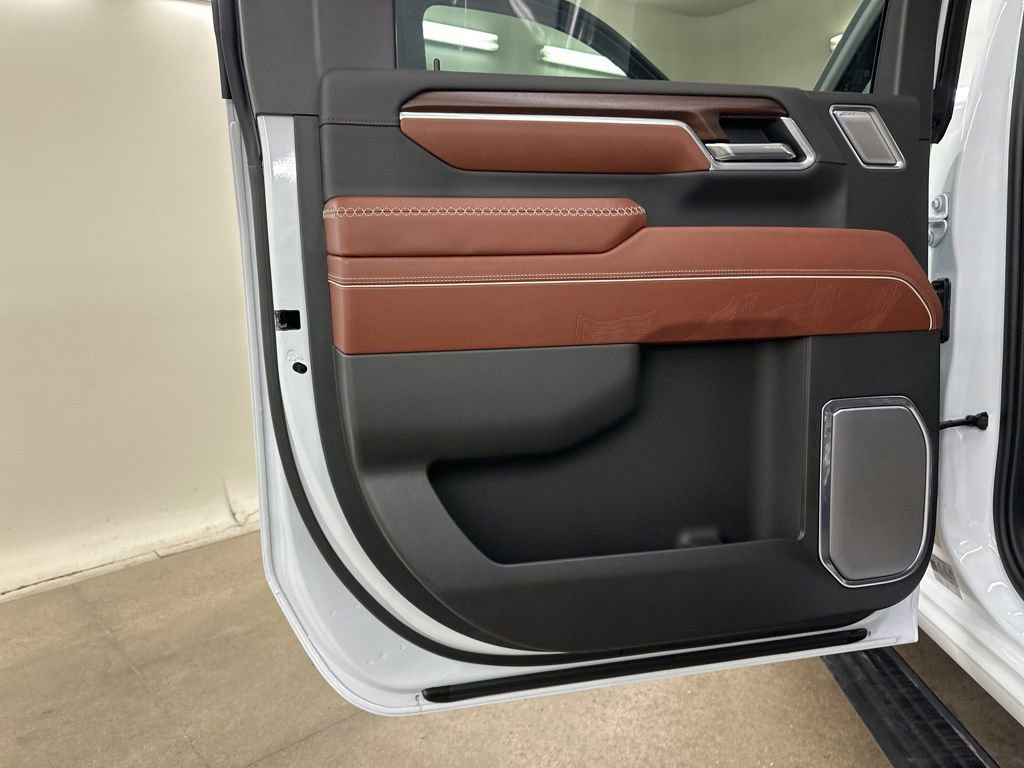 New 2026 GMC Sierra 3500 Denali Ultimate image 25