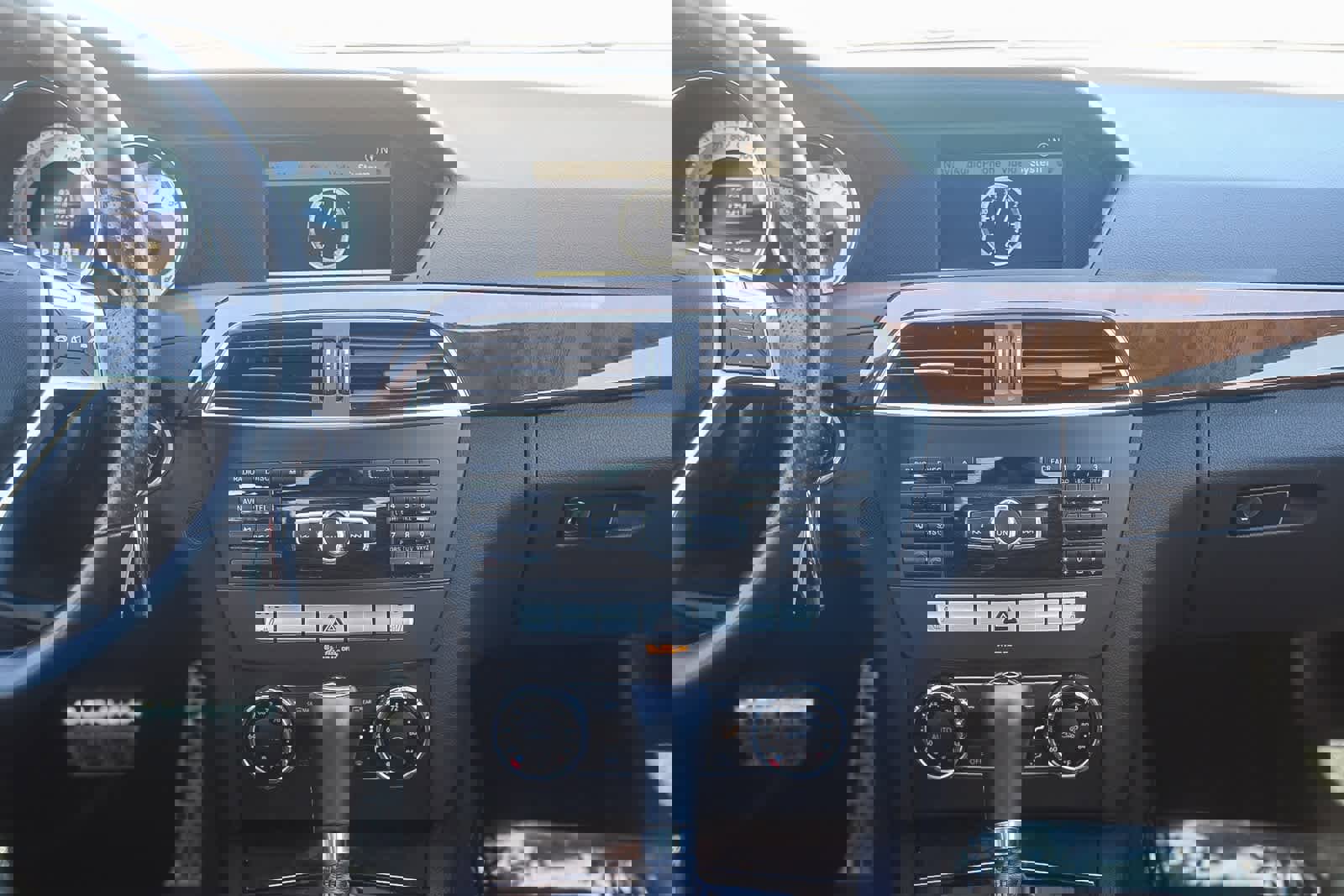 Used 2012 Mercedes-Benz C 250 Sedan image 12