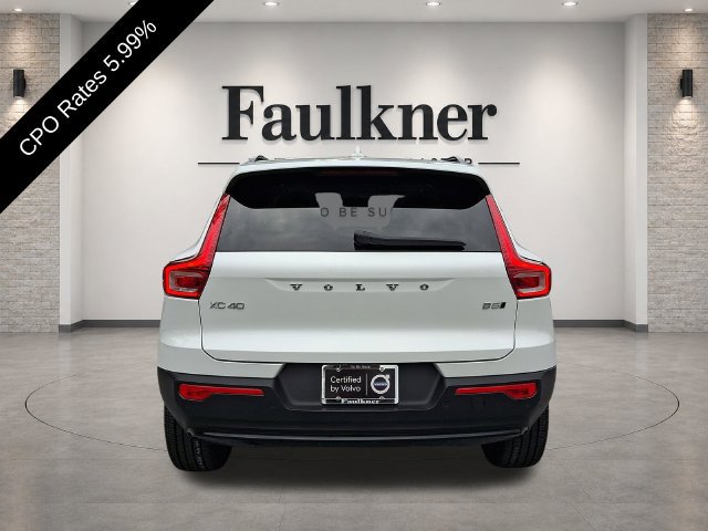 Certified 2024 Volvo XC40 B5 Ultimate w/ Climate Package AWD/4WD image 5