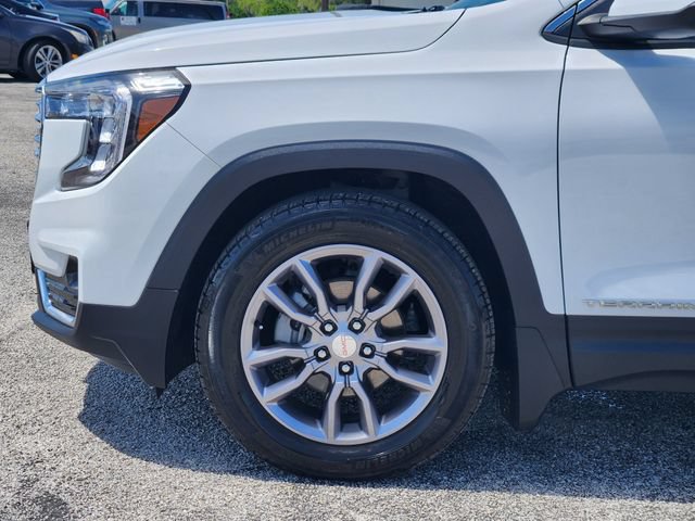 Used 2023 GMC Terrain SLT w/ Infotainment Package II FWD image 8