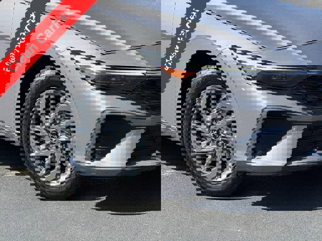 Used 2024 Hyundai Elantra SEL image 5