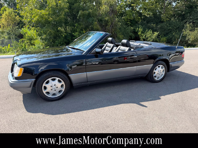 Used 1995 Mercedes-Benz E 320 Convertible image 2