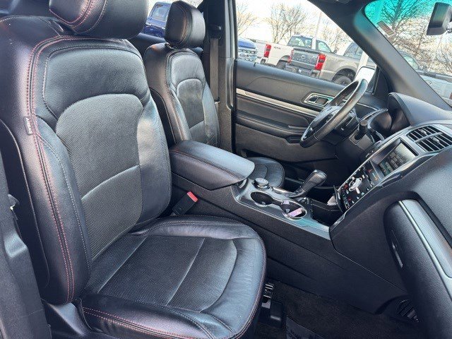 Used 2016 Ford Explorer Sport image 40