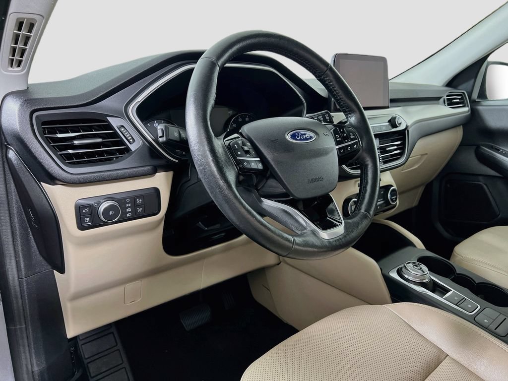 Certified 2021 Ford Escape SEL AWD/4WD image 11