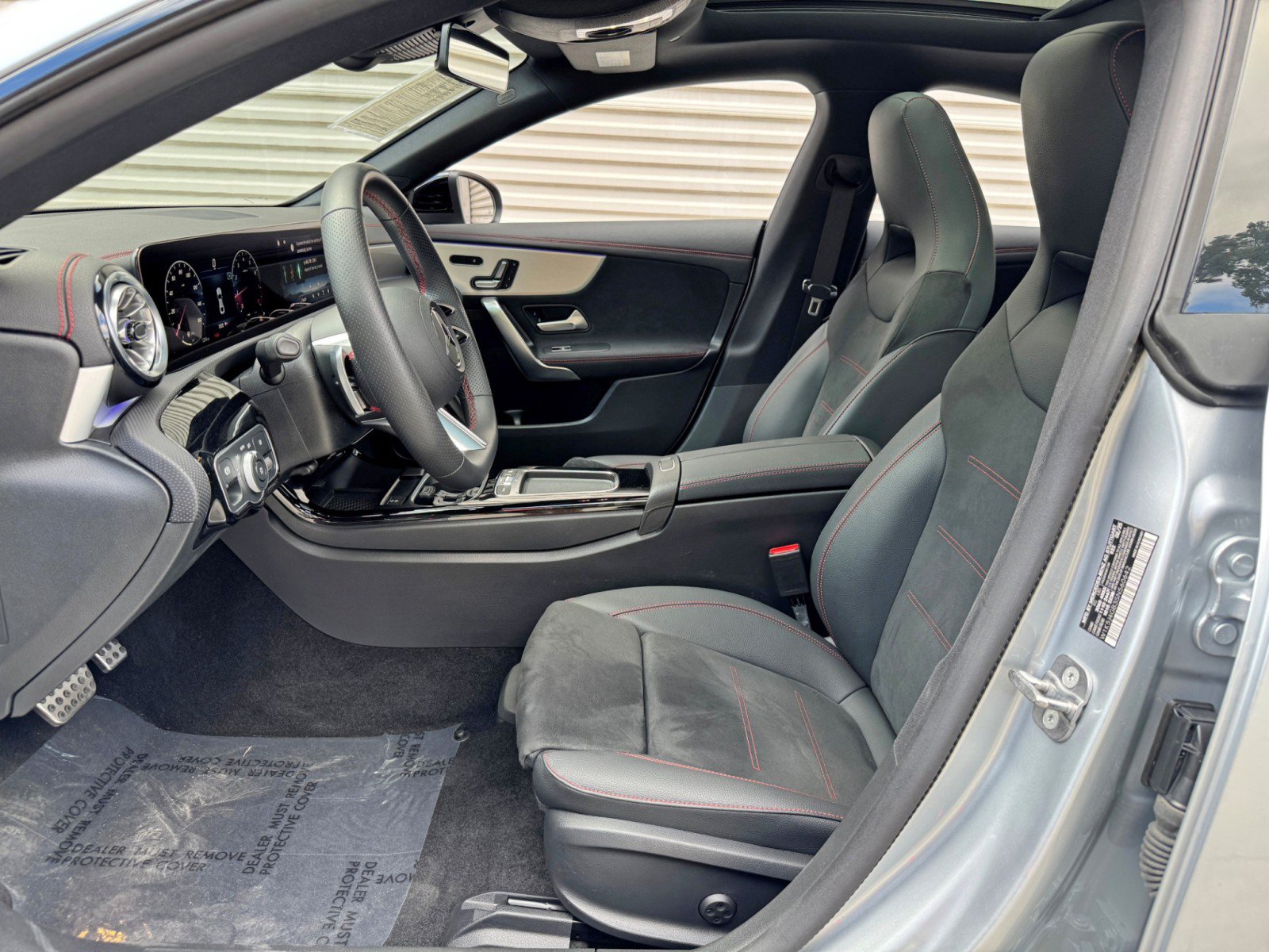 Used 2025 Mercedes-Benz CLA 250 image 17
