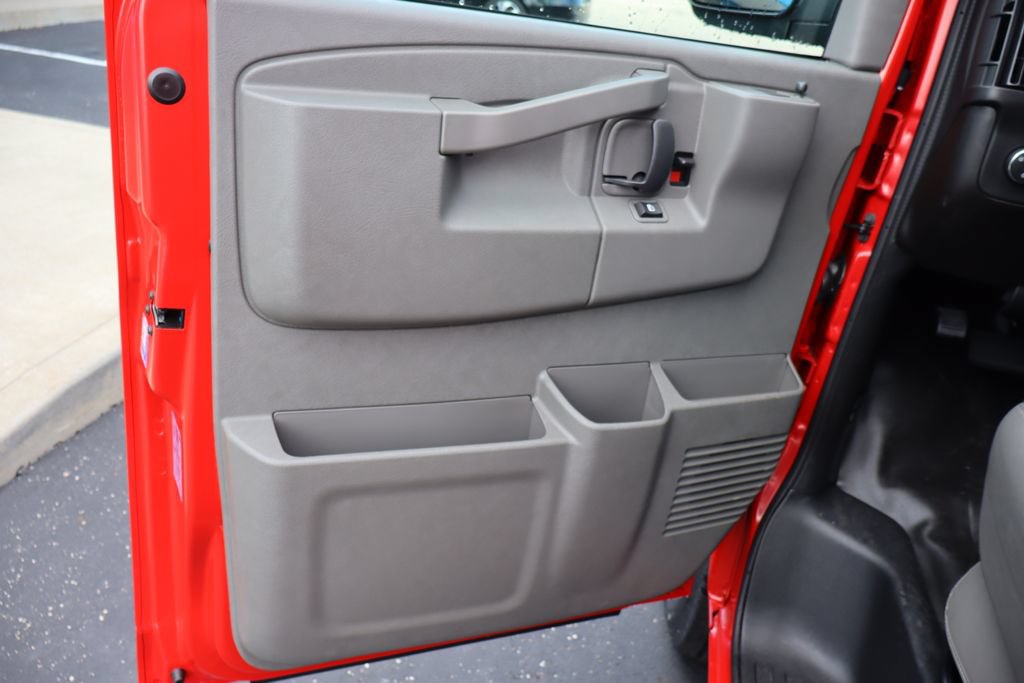 New 2026 Chevrolet Express 2500 w/ Driver Convenience Package RWD image 7
