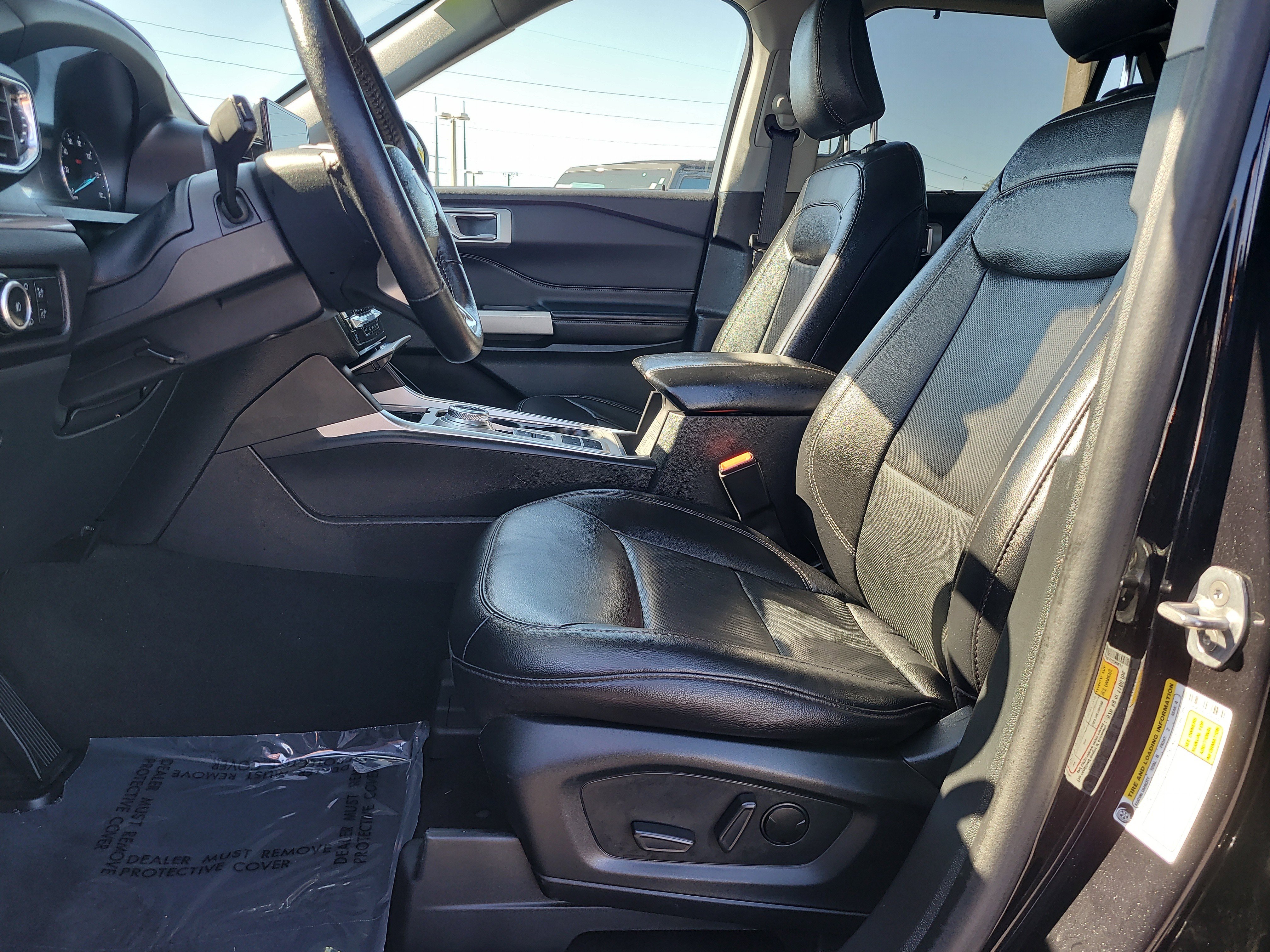 Used 2024 Ford Explorer Limited image 17