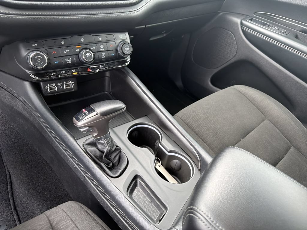 Used 2024 Dodge Durango SXT RWD image 28
