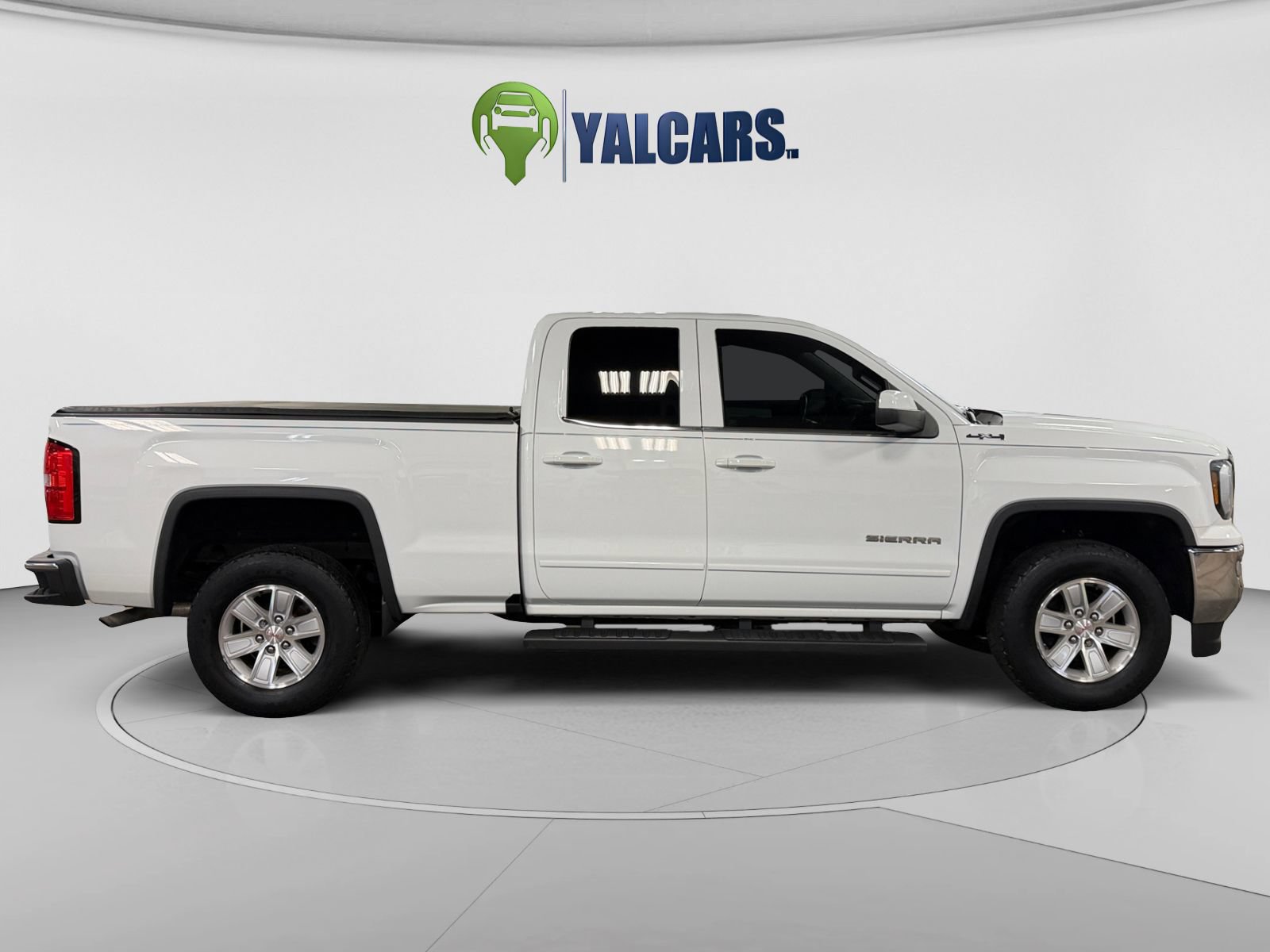 Used 2018 GMC Sierra 1500 SLE w/ SLE Value Package AWD/4WD image 6