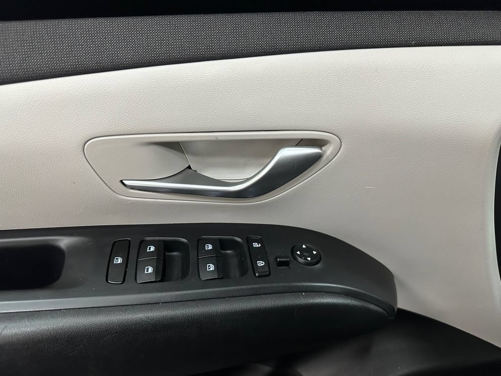 Used 2023 Hyundai Tucson SEL w/ Convenience Package AWD/4WD image 18