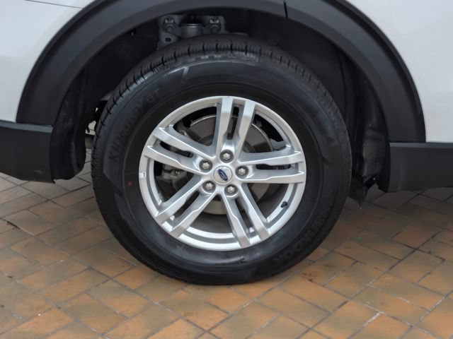 Certified 2023 Ford Explorer XLT w/ Class IV Trailer Tow Package AWD/4WD image 6