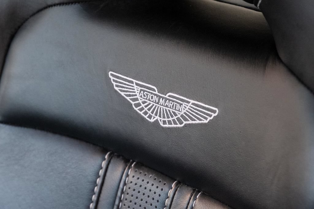 Used 2019 Aston Martin V8 Vantage Coupe RWD image 22