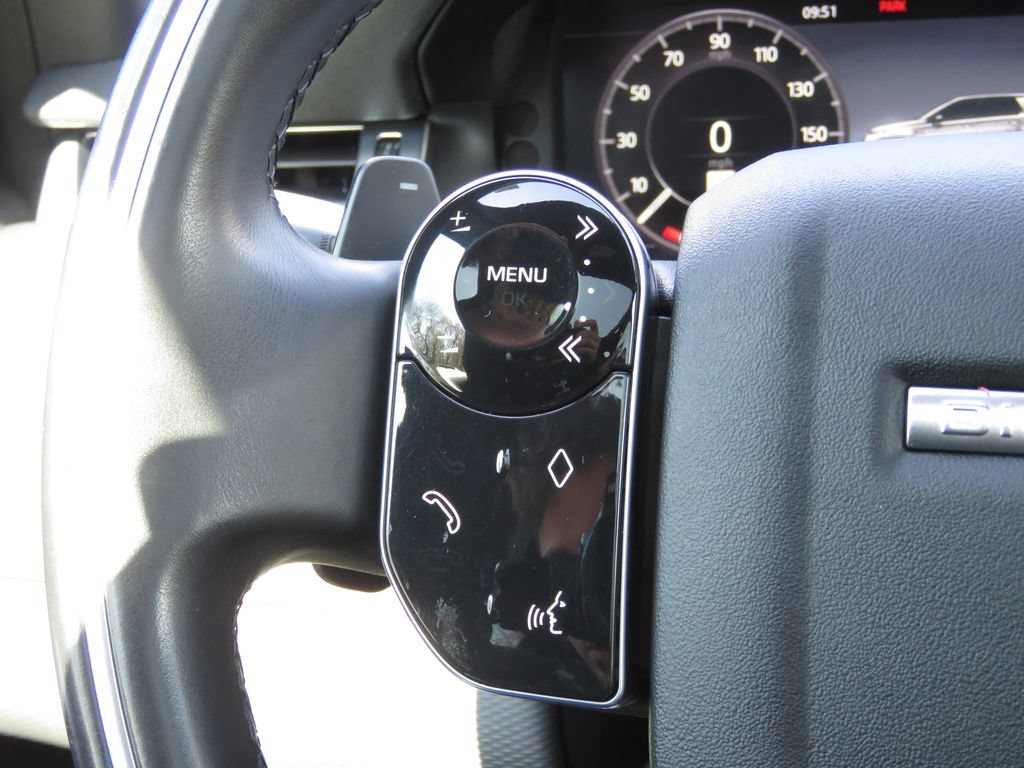 Used 2020 Land Rover Discovery Sport SE R-Dynamic AWD/4WD image 22