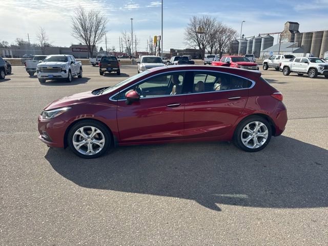 Used 2017 Chevrolet Cruze Premier image 3