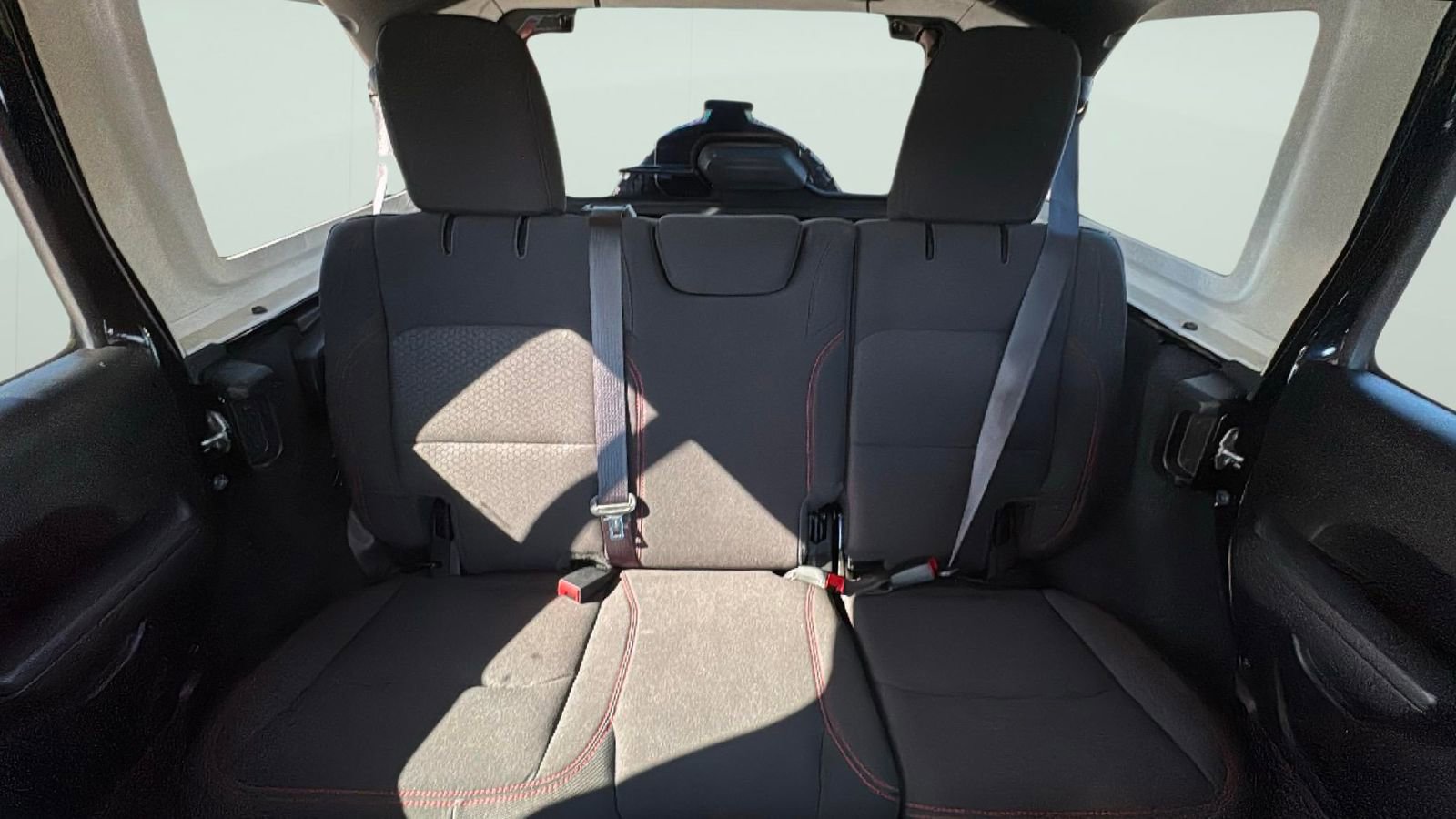 Used 2022 Jeep Wrangler Unlimited Rubicon w/ LED Lighting Group image 22