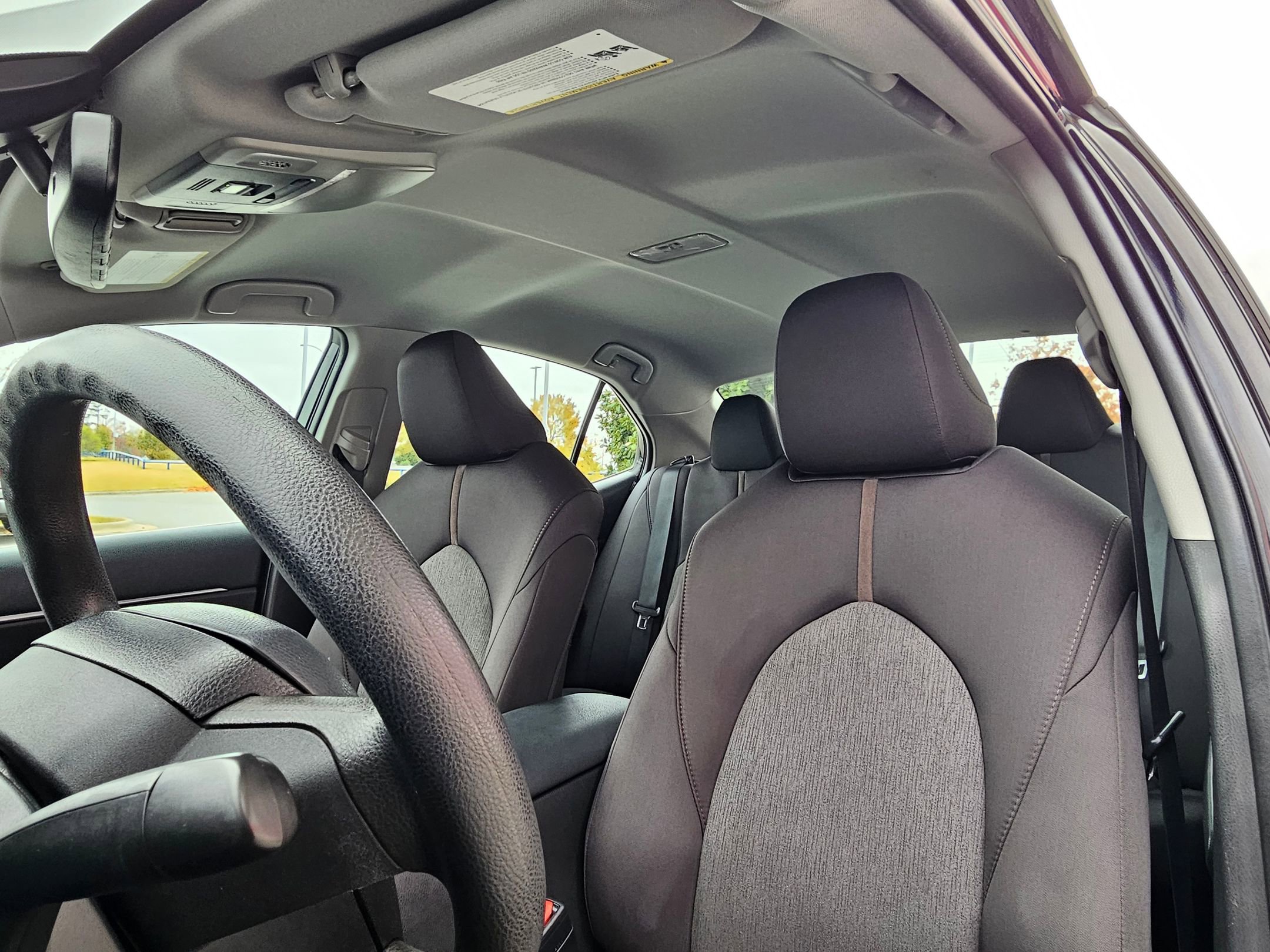 Used 2020 Toyota Camry LE image 21