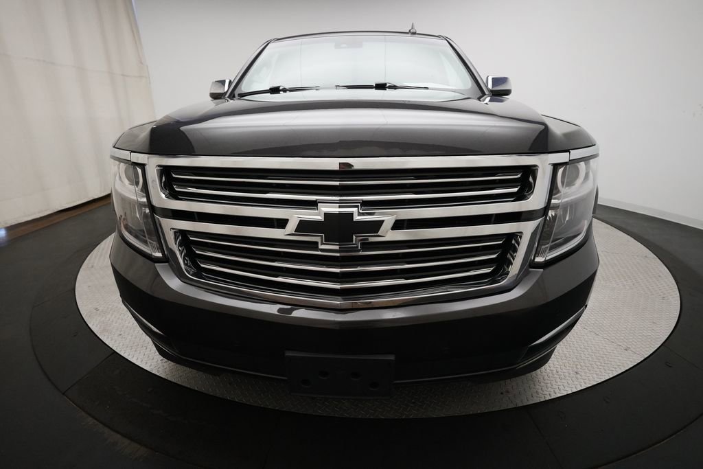 Used 2018 Chevrolet Suburban Premier image 11